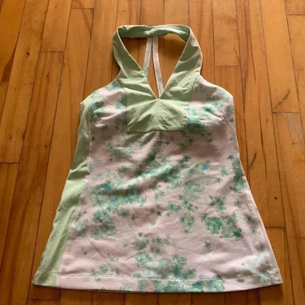 Lululemon top